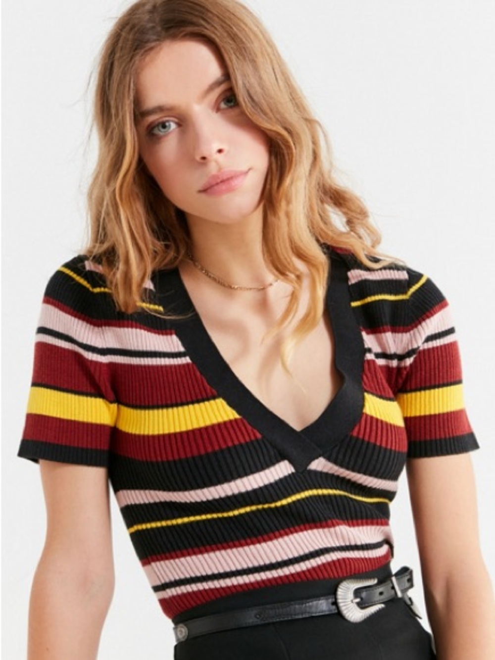 Urban Outfitters Women’s Ellis V-Neck Short Sleeve Sweater Striped Preppy M